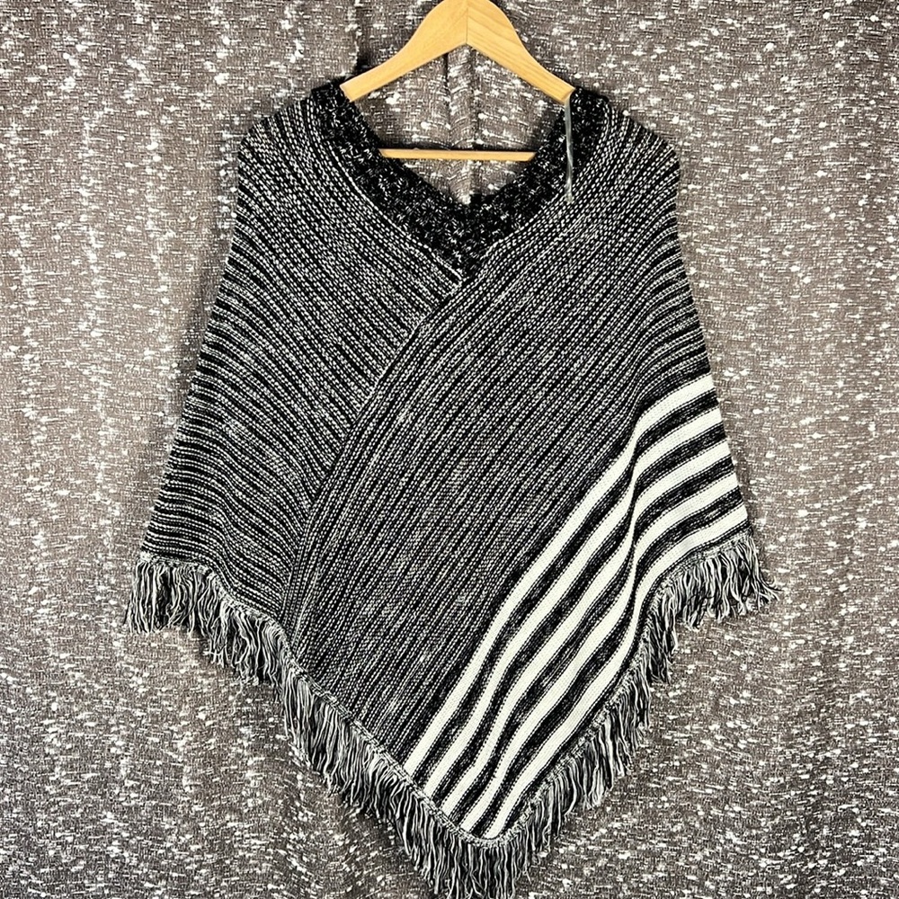 Nina Leonard Black and White Cozy Poncho Shrug